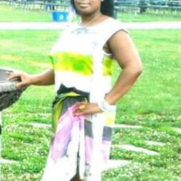 Dress - Picture 4 of 5